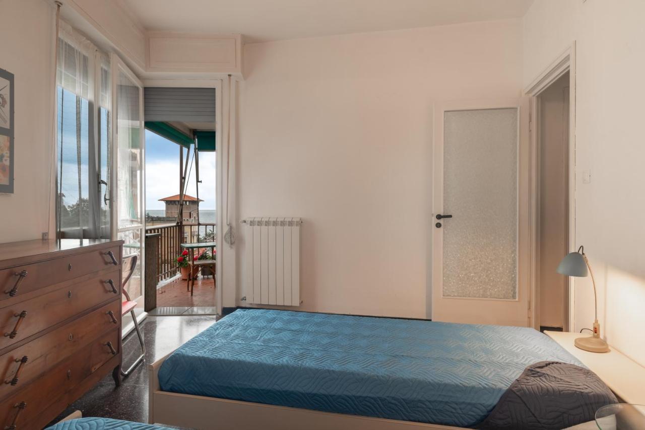 Rivierarent Moma 100 Metri Dal Mare Finale Ligure Exterior photo